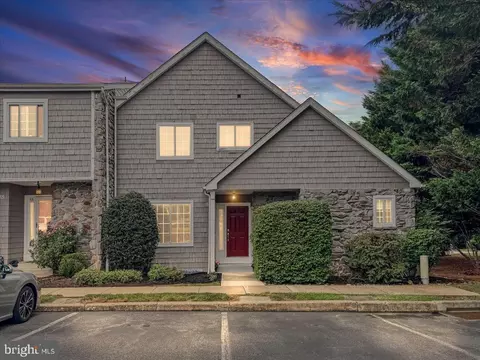 56 Constitution Ct, Chesterbrook, PA 19087