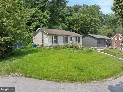 1416 Brick Row, Coatesville, PA 19320