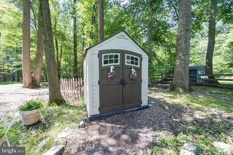 411 Rennard Dr, Exton, PA 19341 photo 40