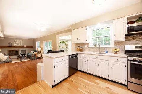 411 Rennard Dr, Exton, PA 19341 photo 9