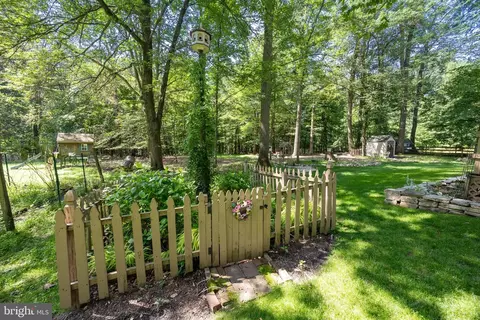 411 Rennard Dr, Exton, PA 19341 photo 38