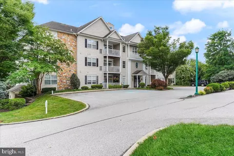 123 Victoria Gardens Dr #A, Kennett Square, PA 19348