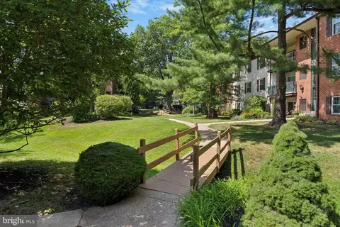 Exterior - 232 Drummers Ln #232, Wayne, PA 19087 photo 3 of 3