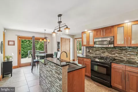 Kitchen - 324 Biddle Dr, Exton, PA 19341 photo 1 of 2