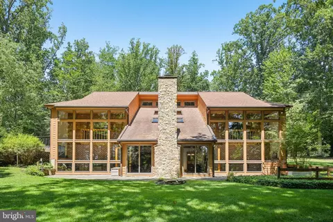 Exterior - 324 Biddle Dr, Exton, PA 19341 photo 7 of 10