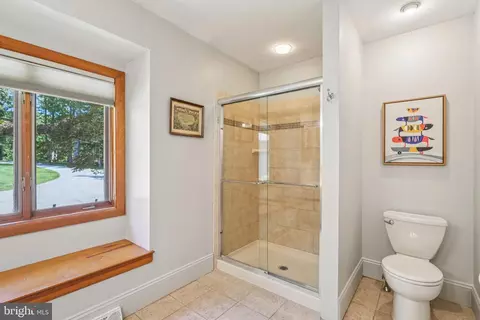 Bath - 324 Biddle Dr, Exton, PA 19341 photo 1 of 2