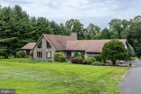 841 Cadmus Rd, Pottstown, PA 19465