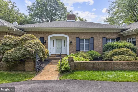 1 Ridge Run Rd, Chadds Ford, PA 19317
