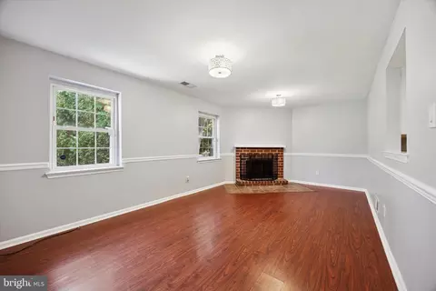 Living - 200 Llandovery Dr, Exton, PA 19341 photo 5 of 7