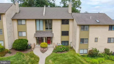 392 Lynetree Dr, West Chester, PA 19380