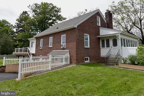 260 Pequea Ave, Honey Brook, PA 19344