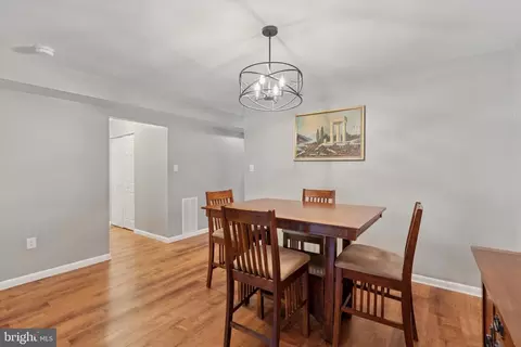 Dining - 135 Valley Stream Cir, Chesterbrook, PA 19087 photo 3 of 3
