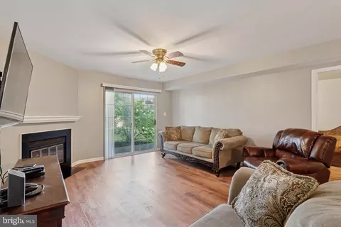 Living - 135 Valley Stream Cir, Chesterbrook, PA 19087 photo 2 of 3