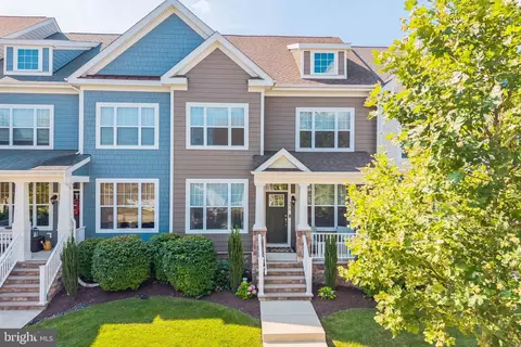 374 Quigley Dr, Malvern, PA 19355
