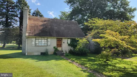 107 Prospect Ave, Malvern, PA 19355