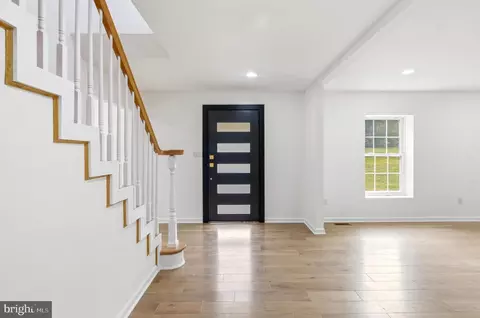 Entry Way - 201 Church Rd, Devon, PA 19333 photo 1 of 3