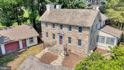 284 Old Mill Rd, Parkesburg, PA 19365