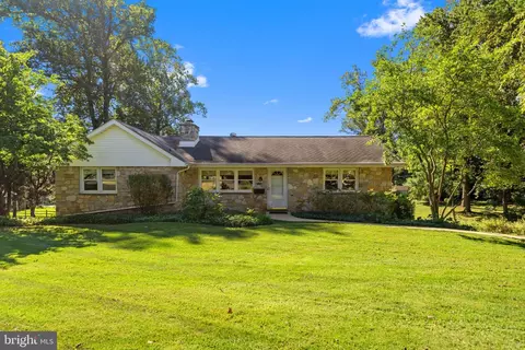 1130 Paul Ln, West Chester, PA 19380