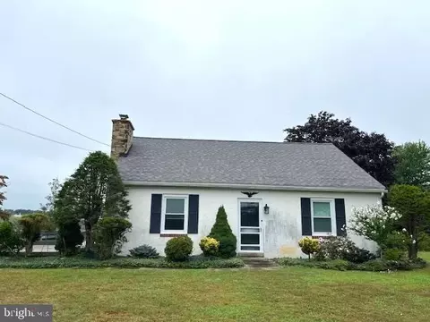 355 Rockdale Dr, Coatesville, PA 19320