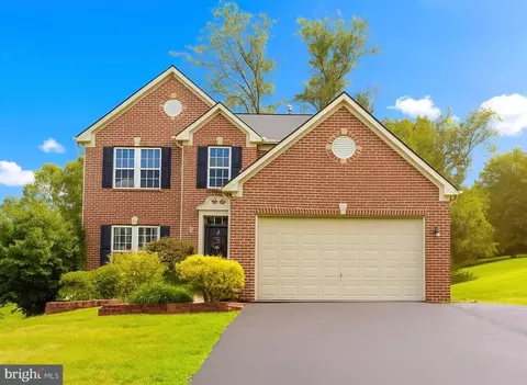 219 Flagstone Cir, Coatesville, PA 19320