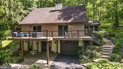 1580 Shadyside Rd, West Chester, PA 19380