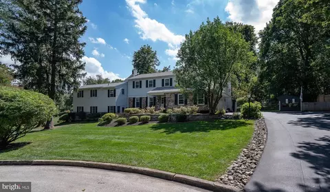 Exterior - 681 Fernfield Cir, Wayne, PA 19087 photo 2 of 12