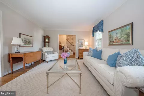 Living - 681 Fernfield Cir, Wayne, PA 19087 photo 1 of 5