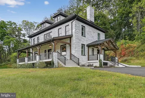 1265 W Baltimore Pike, Toughkenamon, PA 19374