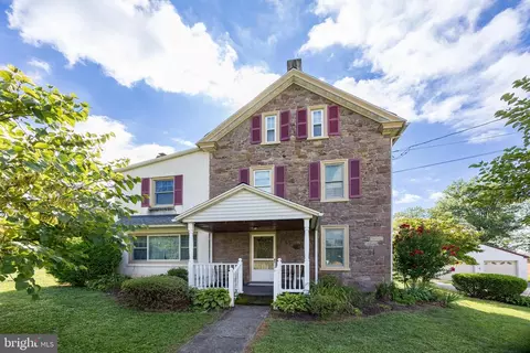 1041 Laurelwood Rd, Pottstown, PA 19465