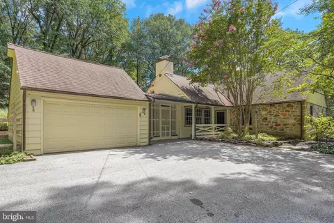 4 Indian Way, Malvern, PA 19355