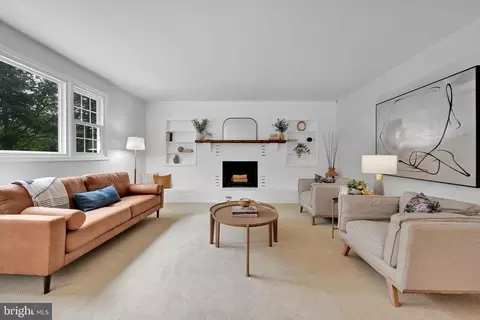 105 Ferry Ln, Phoenixville, PA 19460