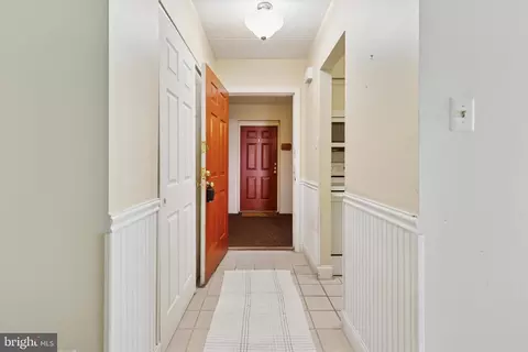 Entry Way - 612 Washington #12, Wayne, PA 19087 photo 1 of 1