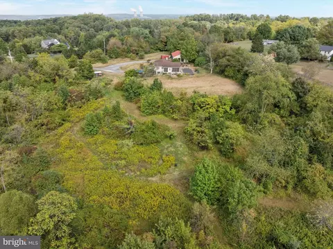 View/Area - 714 Ridge Rd, Pottstown, PA 19465 photo 6 of 10