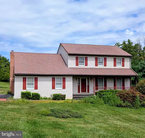 155 Freedom Valley Cir, Coatesville, PA 19320