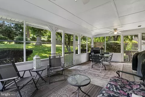Exterior - 908 Hollow Rd, Wayne, PA 19087 photo 7 of 13