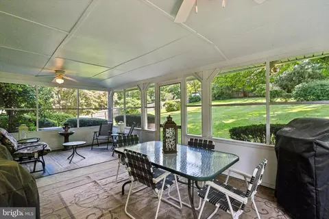 Exterior - 908 Hollow Rd, Wayne, PA 19087 photo 6 of 13