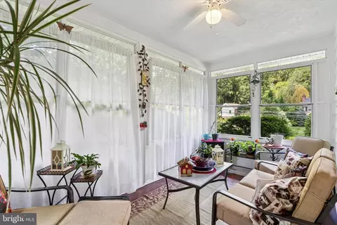 Exterior - 908 Hollow Rd, Wayne, PA 19087 photo 3 of 13