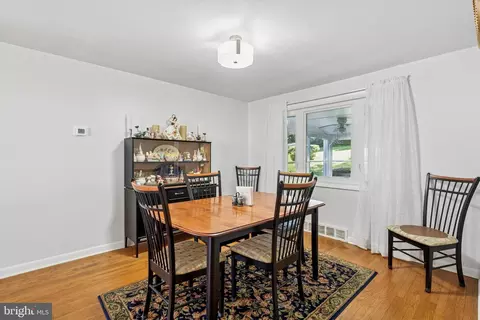 Dining - 908 Hollow Rd, Wayne, PA 19087 photo 2 of 3