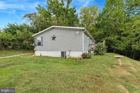950 Sugars Bridge Rd, West Chester, PA 19380