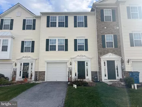 128 Larose Dr #128, Coatesville, PA 19320