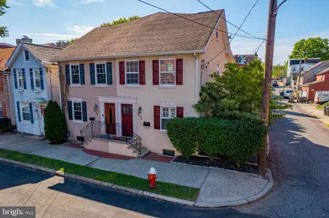 256 Washington Ave, Phoenixville, PA 19460