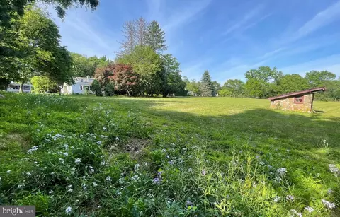 120 Diamond Rock Rd, Phoenixville, PA 19460