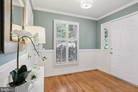 Entry Way - 33 Wingstone Ln, Devon, PA 19333 photo 1 of 7