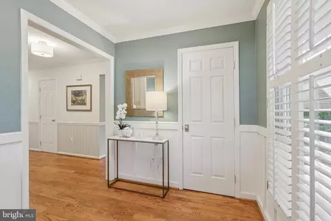 Entry Way - 33 Wingstone Ln, Devon, PA 19333 photo 2 of 7