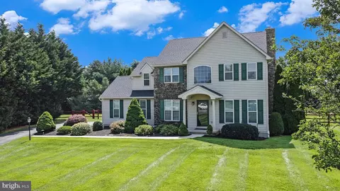 132 Valleyview Cir, Lincoln University, PA 19352