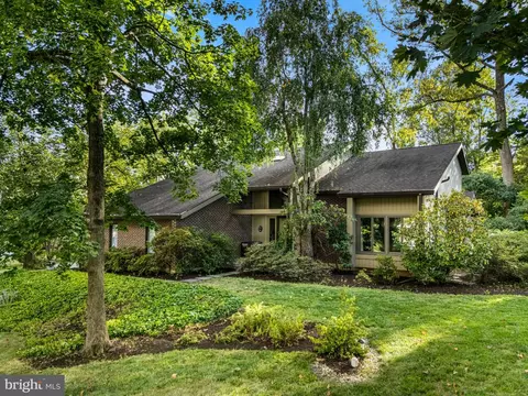641 Thorncroft Dr, West Chester, PA 19380