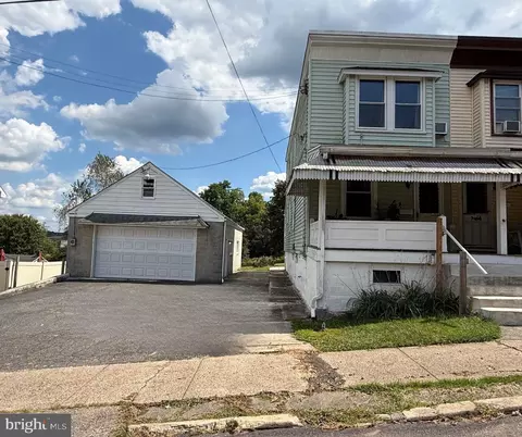 128 Pikeland Ave, Spring City, PA 19475