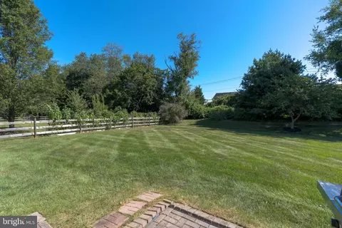 Exterior - 19 Cameron Ct, Exton, PA 19341 photo 2 of 2