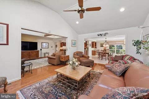 856 Monteith Dr, Wayne, PA 19087 photo 17