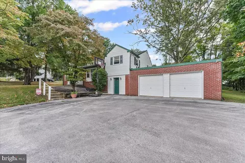 102 Cheyney Dr, West Chester, PA 19382